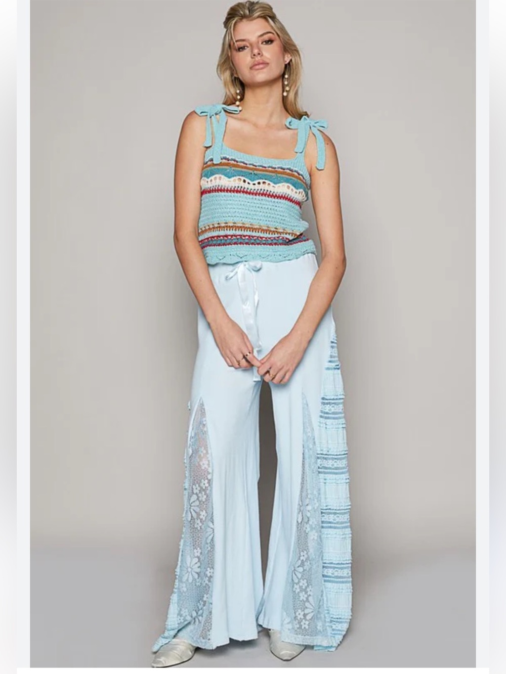 New: POL Monkonos Mixed Floral Lace Panels Boho Wide Leg Pants• Mediums